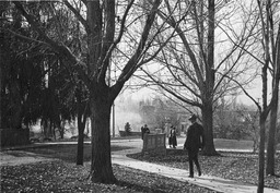 Center Street entrance, 1920