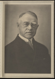 Portrait of Professor Jon Munch-Petersen