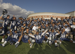 Football team with Fremont Cannon, University of Nevada, 2009