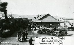 Tonopah & Goldfield Railroad's Goldfield depot (1907)