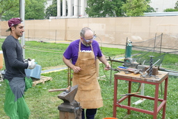 Burdinola (blacksmithing) with assistant