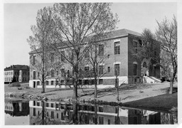 Alice McManus Clark Library (Clark Administration Building), 1927