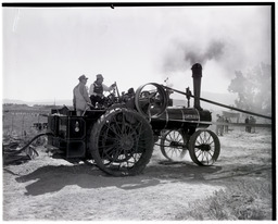 Old-Fashioned Threshing Bee, 1920 Case steam tractor, 2