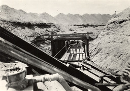 Building portion of Redwood Flume around curve near Lead of Lahontan Emergency Pumping Plant discharge ditch, Newlands Project