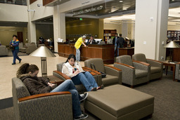 Mathewson-IGT Knowledge Center, students studying, 2008