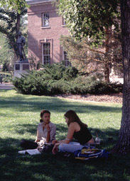 Students on campus, Quad, 2000
