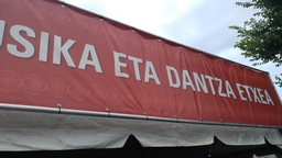 Musika eta Dantza Etxea tent