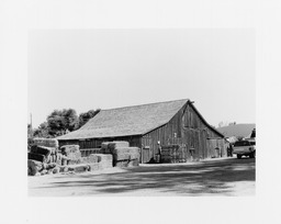 Quilici Barn, Reno