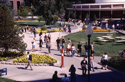 Hilliard Plaza, 2000