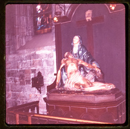 Madonna and Christ statue