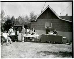 Old-Fashioned Threshing Bee, refreshment tables