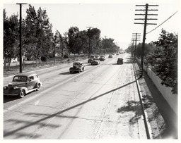 Automobile traffic, Sparks, Nevada, July 23, 1947