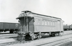Southern Pacific narrow gauge Combine No. 401 used as a caboose (1950)