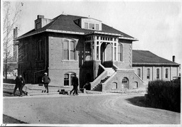 Physics Building (originally Nevada Agriculture Experiment Station and Mining Hall), 1911