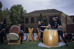 Reno Tsurunokai Taiko performance, Thompson Building, 2004