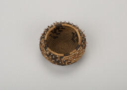 Miniature curio bowl