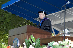 Photograph of Harry Reid Address at UNR Commencement, Nevada, Spring 2007