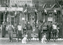Deer hunters, El Campo Inn