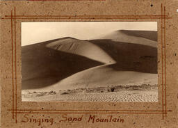 Singing Sand Mountain